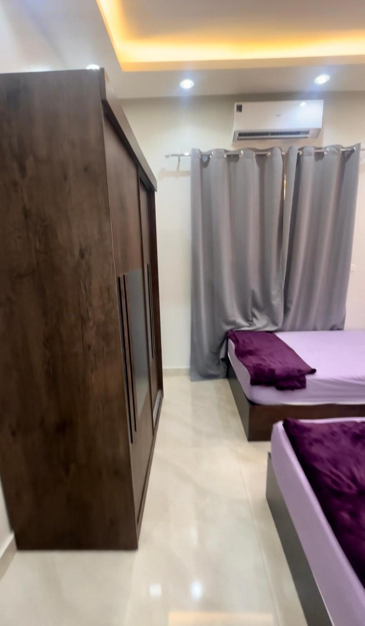 Apartament House In *
